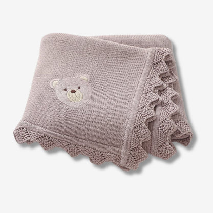 Gestrickte Neugeborenen-Puckdecke – Bärenkopf-Stickerei