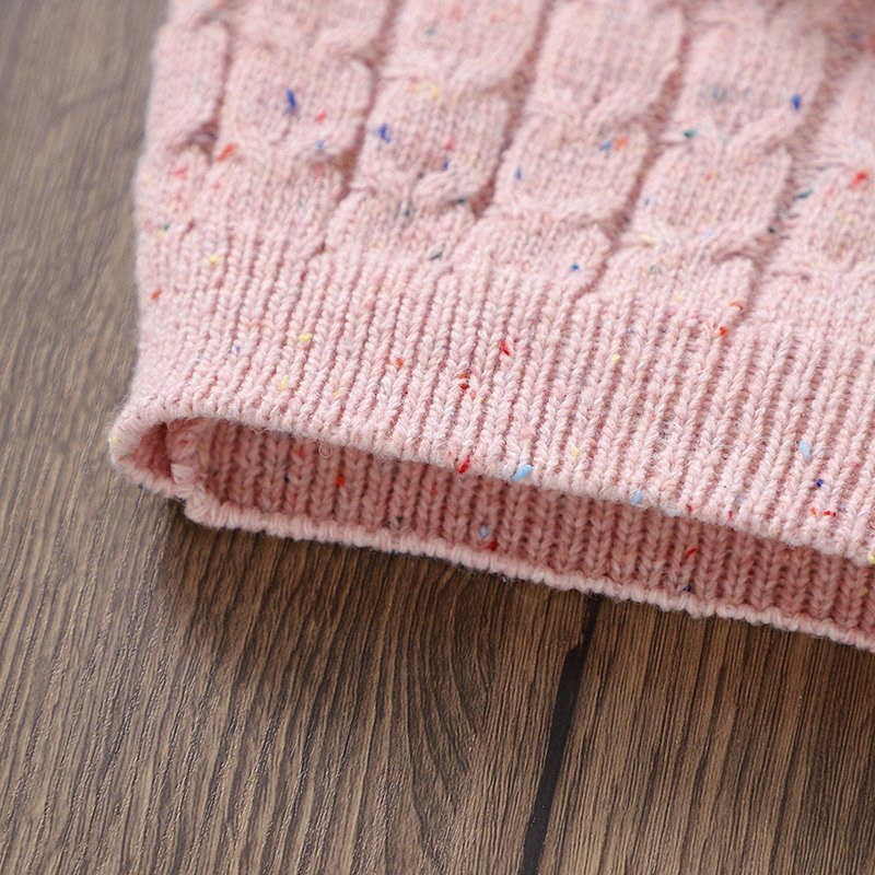 Niedlicher und bequemer Babypullover