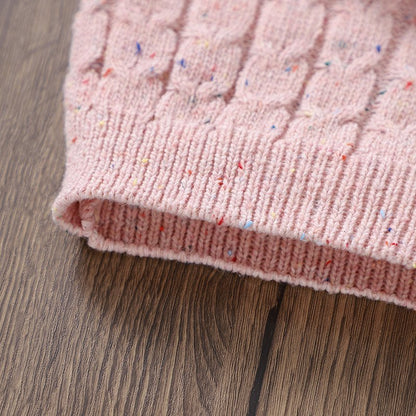 Niedlicher und bequemer Babypullover