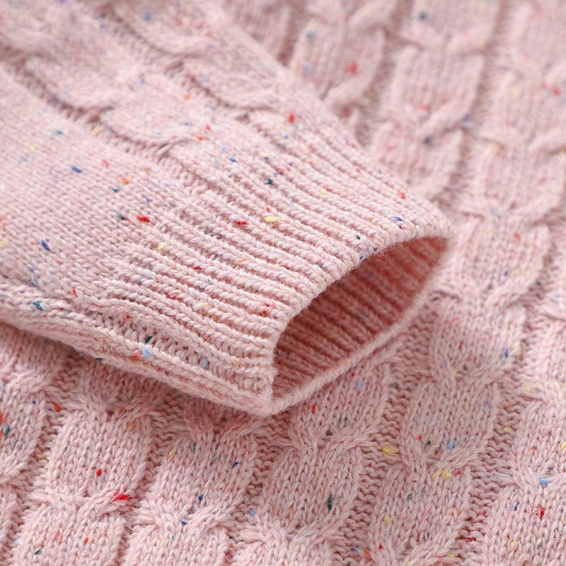 Niedlicher und bequemer Babypullover