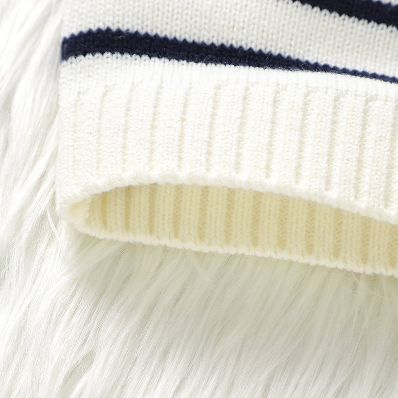 Baby Weihnachts-Strickpullover mit Santa