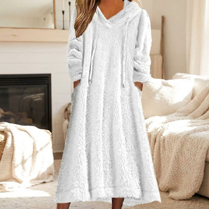 Kuscheliges Damen-Fleece-Kapuzen-Nachthemd mit Taschen